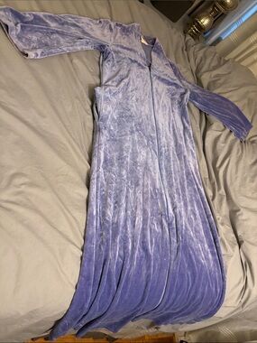 Bell sleeve Vintage diamond tea zipper down the entire front w